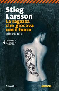 Copertina del libro Vol.2 La ragazza che giocava con il fuoco. Millennium trilogy