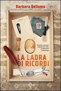 Copertina del libro La ladra di ricordi